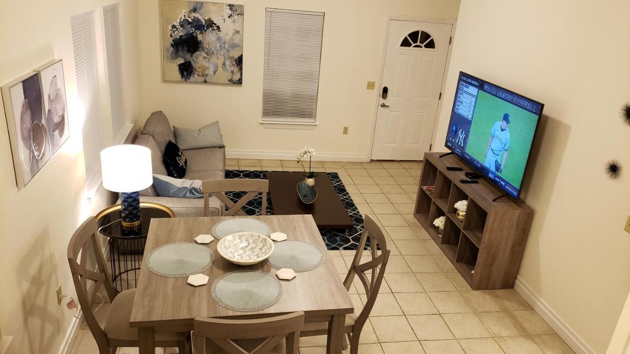 Modern House Minutes From Downtown Gainesville, Uf, Va & More! מראה חיצוני תמונה